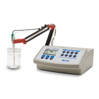 Máy đo PH/ORP/Nhiệt độ để bàn HI3220-02