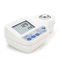 Khúc xạ kế phân tích nước biển tự nhiên và nhân tạo HANNA  (PSU:0 to 50; ppt: 0 to 150)